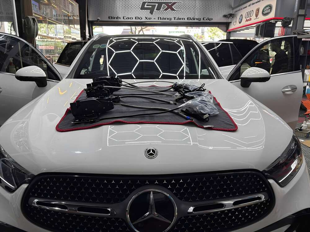 Độ cửa hít chính hãng glc 300