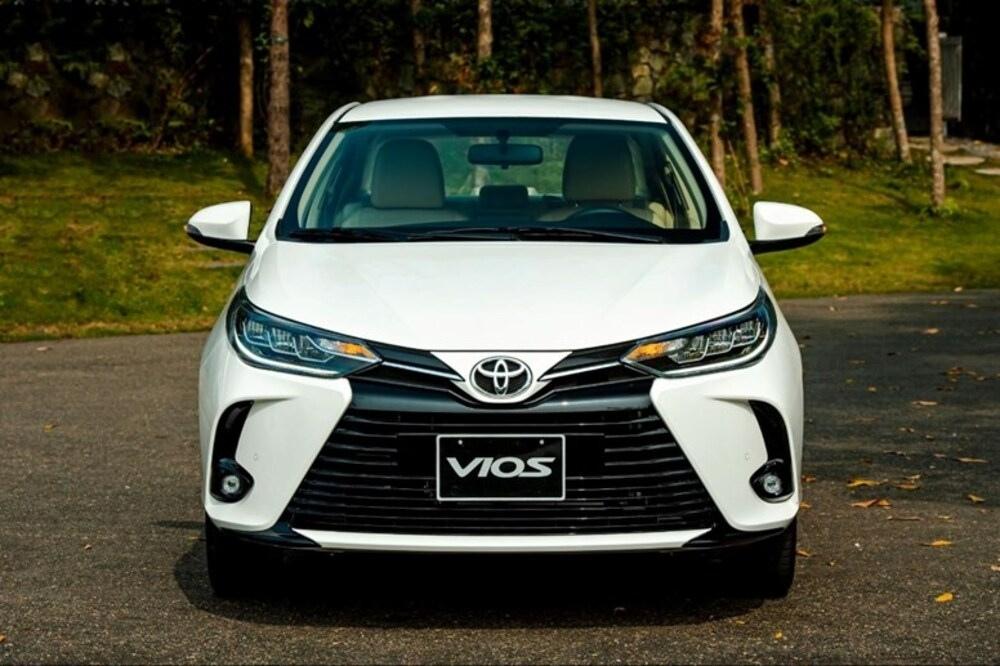 Độ đèn pha mẫu Toyota Vios 2019 mẫu BMW cải thiện trải nghiệm lái xe