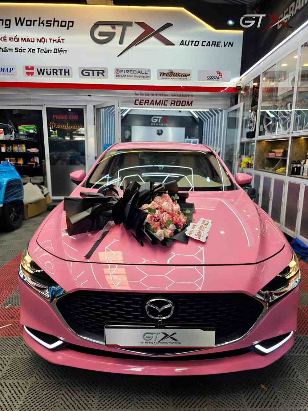 Độ đổi màu full style Maybach da Nappa cho Mazda 3 2020