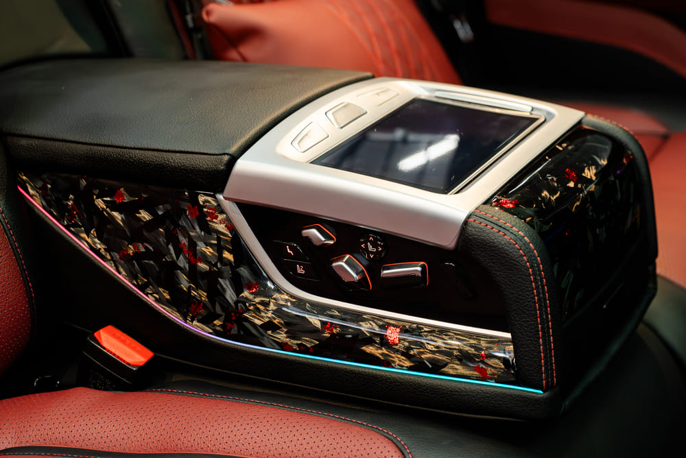 Độ ghế chỉnh điện đa hướng cho BMW 730