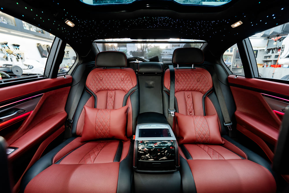Độ ghế massage cho xe BMW 730