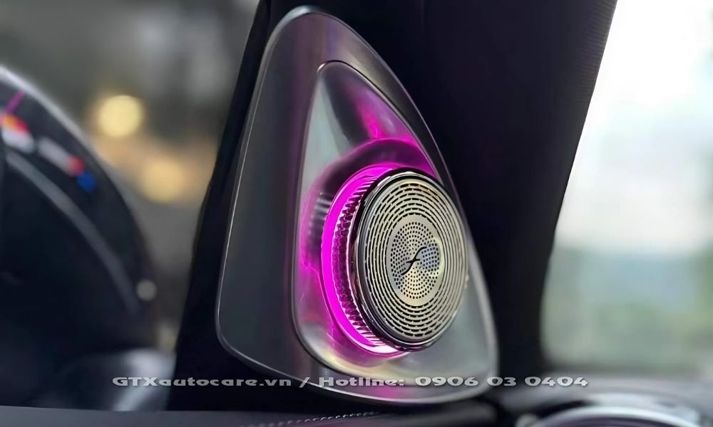 Độ loa Burmester cho xe Mercedes