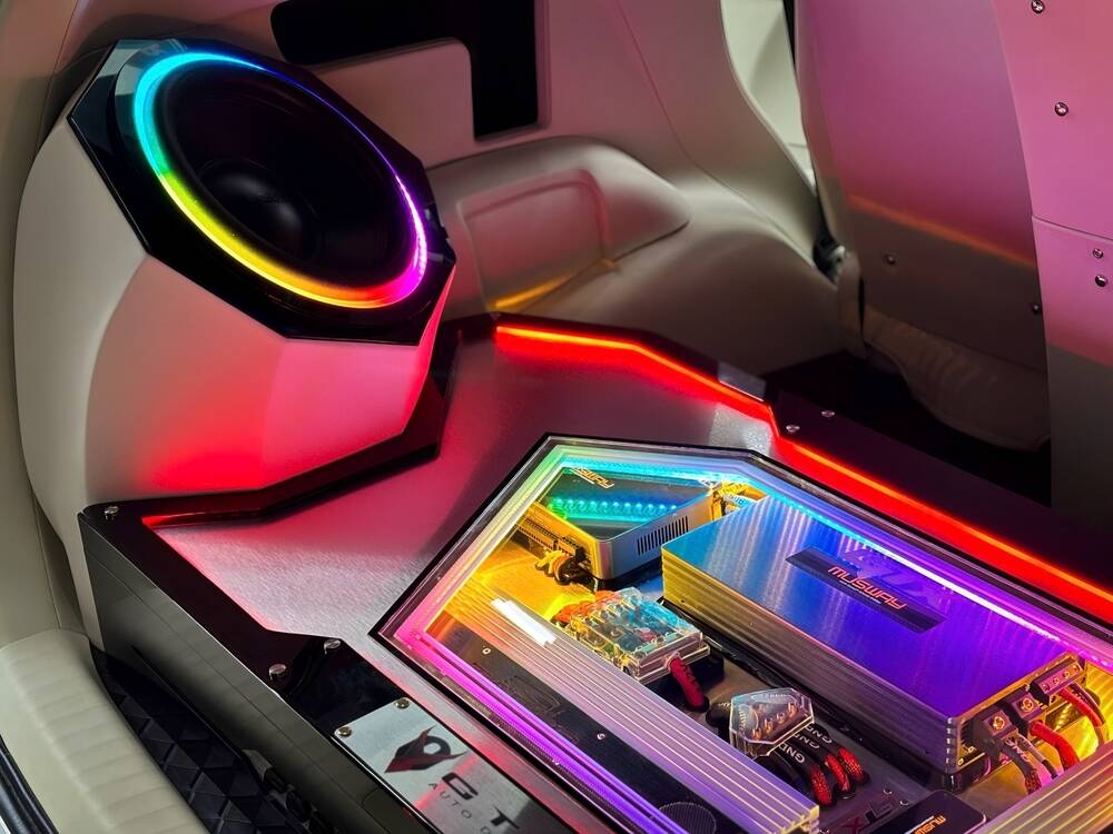 Độ loa cánh dành cho xe Vios
