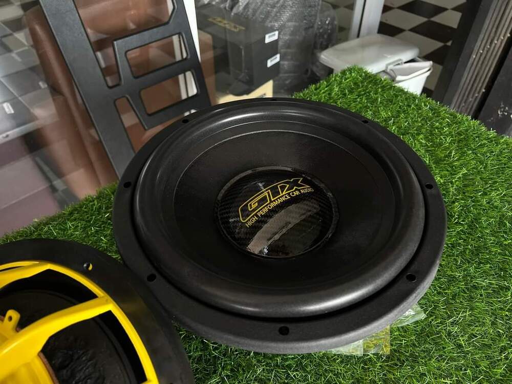 Độ loa cho ô tô tại showroom GTX Auto Care