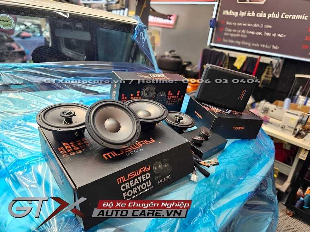 Độ loa Musway cho Xpander