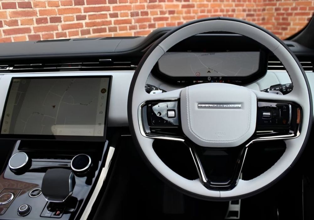 Độ vô lăng cho xe Range Rover