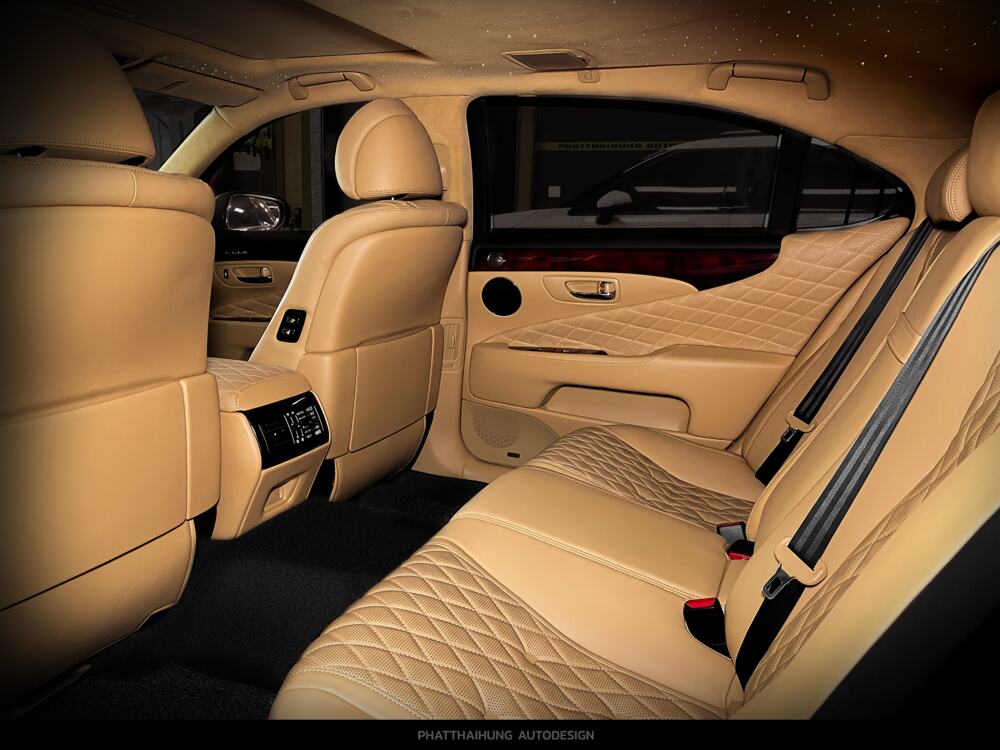 Đổi màu các chi tiết nội thất Lexus
