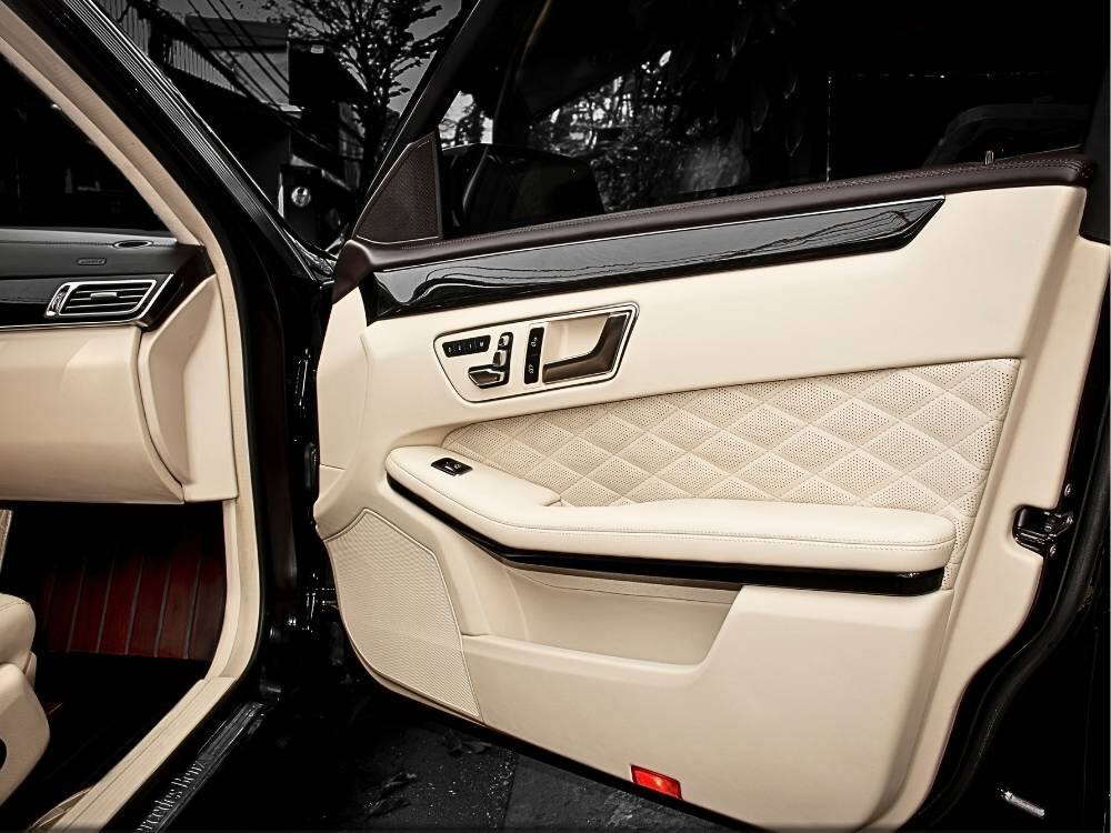 Đổi màu Tappi cửa Audi