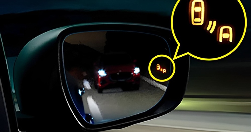 Giúp tài xế nhận biết xe vượt lên phía sau