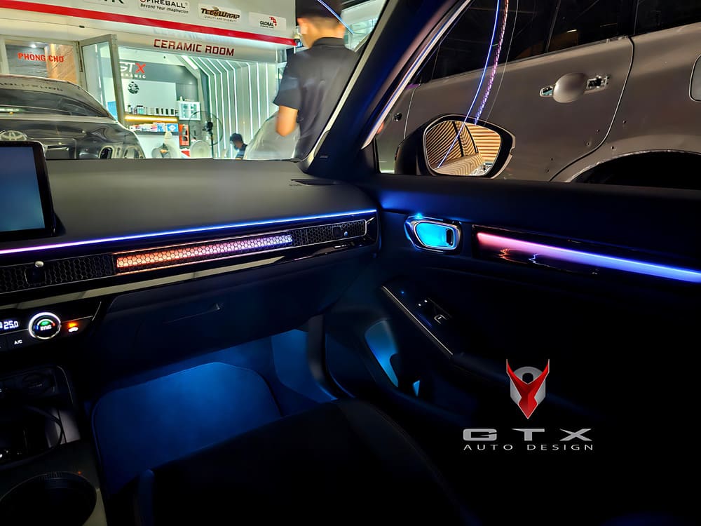 Hệ thống LED viền siêu đẹp cho xe Civic
