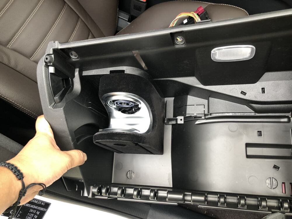 Hệ thống nước hoa mercedes