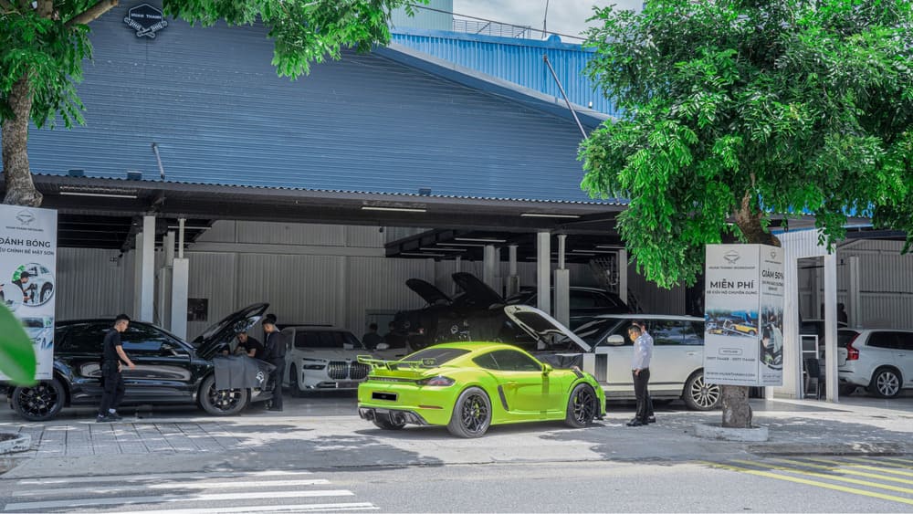 Huan Thanh Workshop - Rửa xe chất lượng 