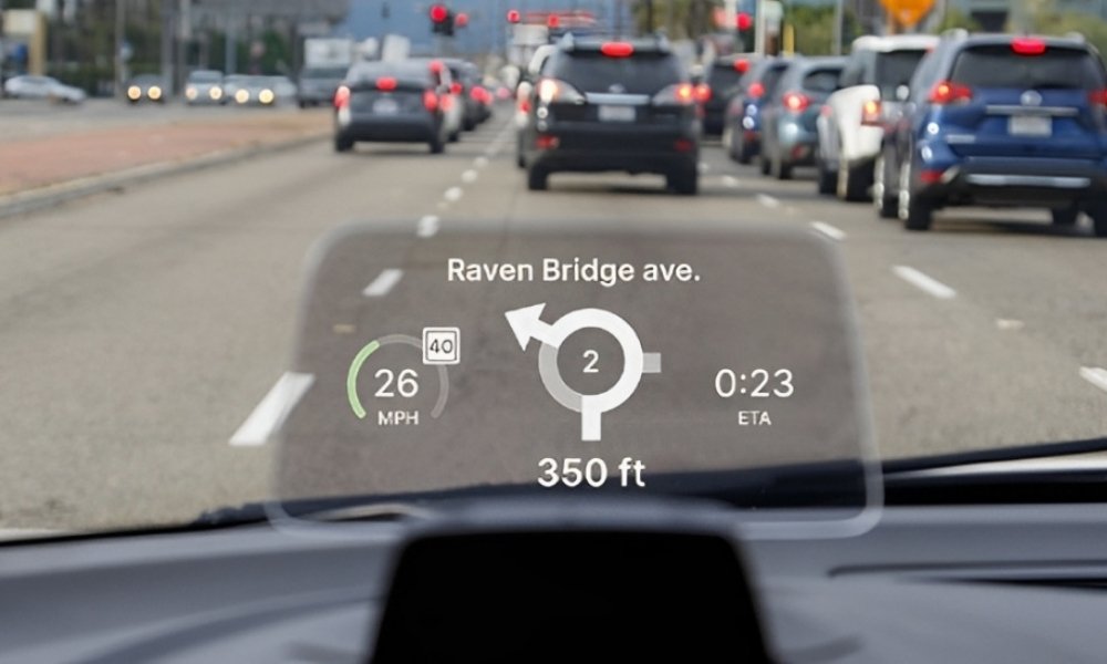 HUD phản chiếu lên kính lái