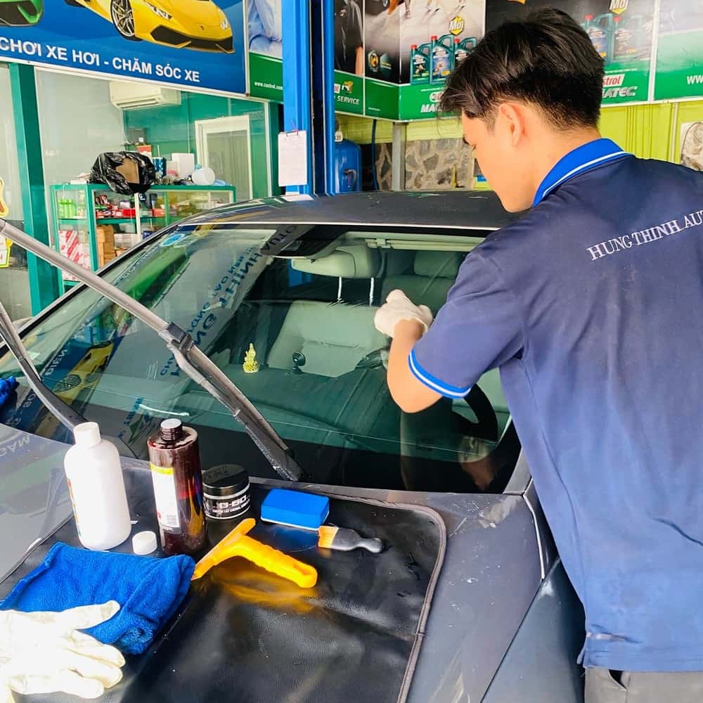 Hưng Thịnh Auto chăm sóc và nâng cấp nội thất