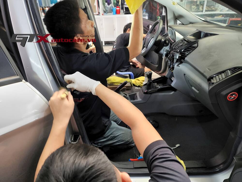 Khóa học chăm sóc xe tại GTX