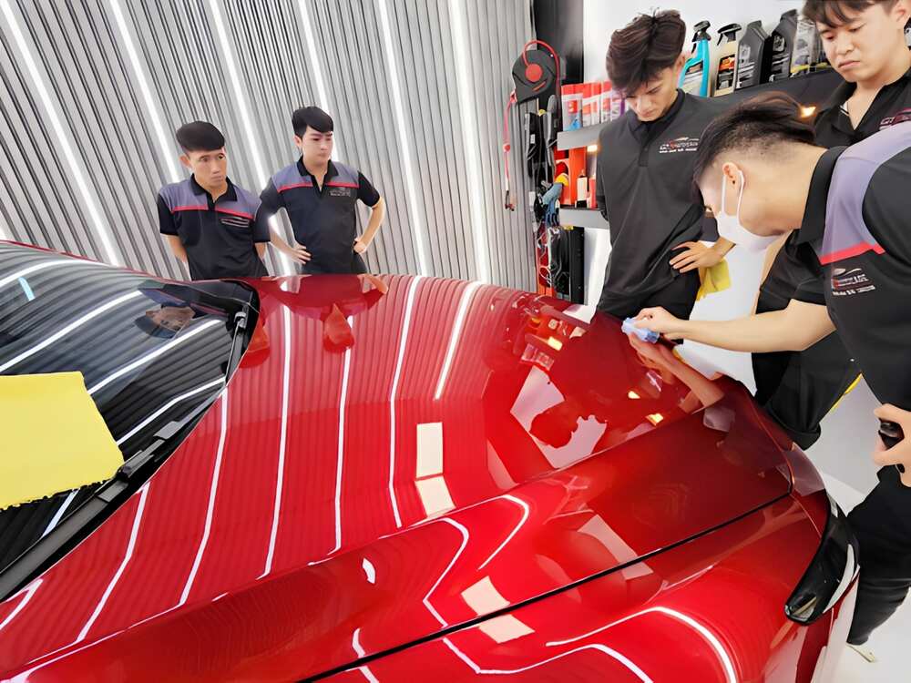 Kiểm tra và chẩn đoán các vấn đề của xe