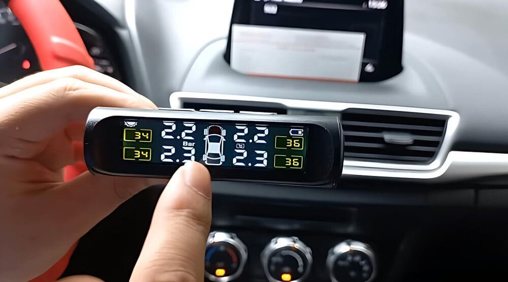 Kiểm tra và reset máy thường xuyên cho xe ô tô