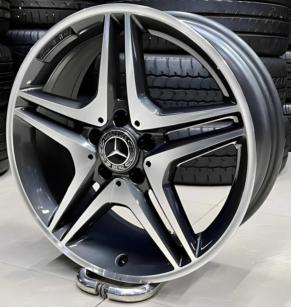 Kinh nghiệm khi lựa chọn thay mâm cho xe Mercedes E300 