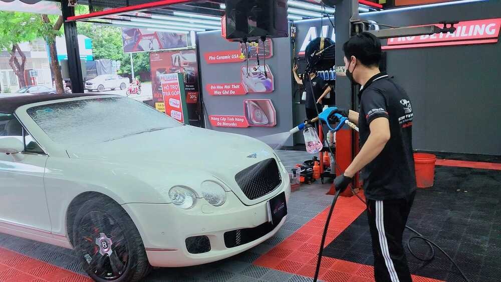 Làm sạch bề mặt trước khi phục hồi