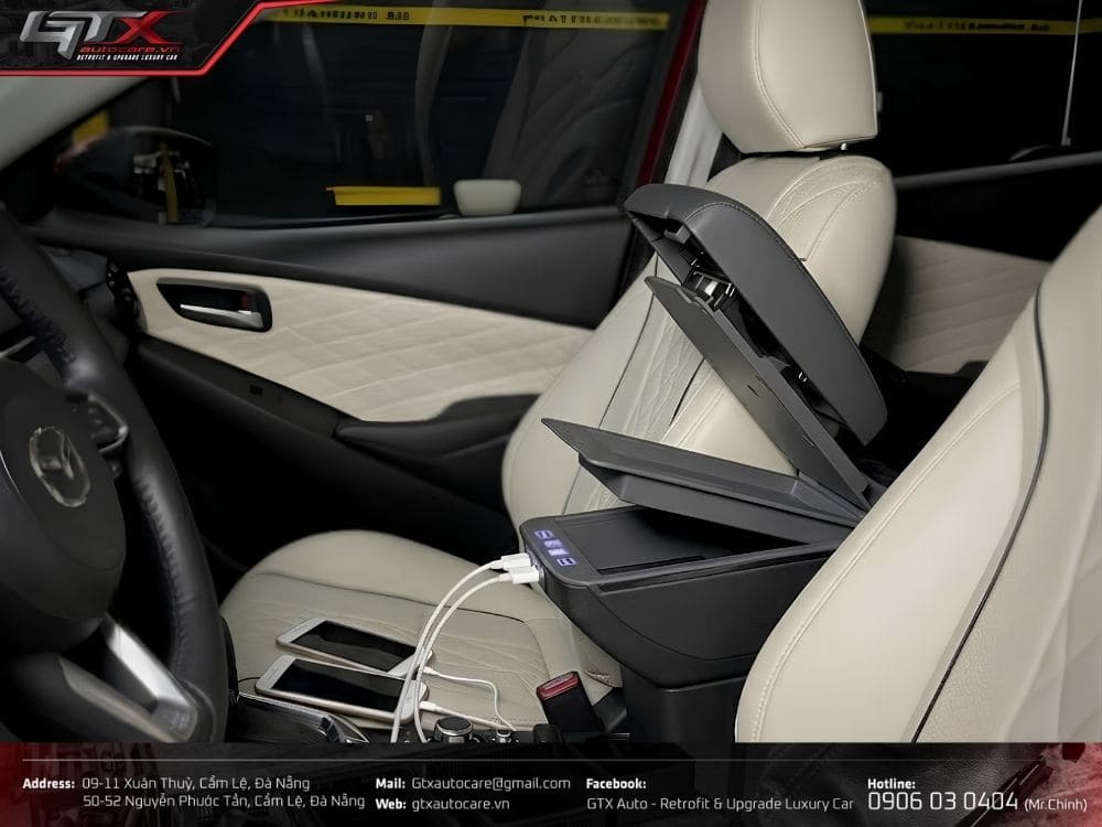 Lắp đặt bệ tỳ tay cho xe Mazda 2 tại GTX Auto Care
