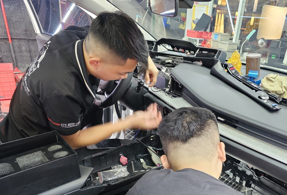 Lắp đặt nước hoa ô tô Đà Nẵng GTX Auto Care