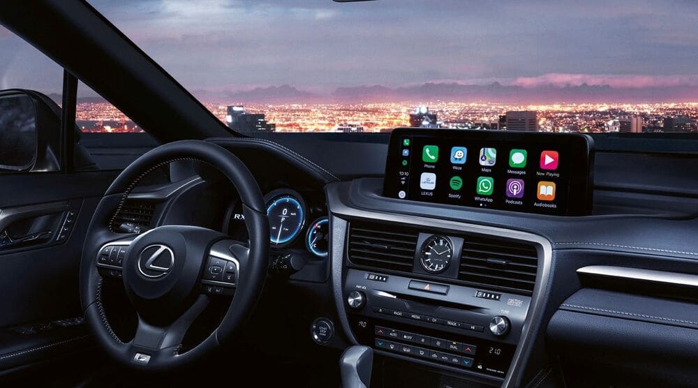 Lexus Apple CarPlay nâng tầm trải nghiệm của xe