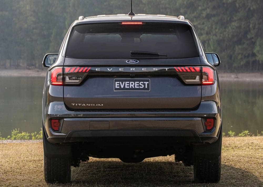 Lợi ích nâng cấp đèn hậu Ford Everest