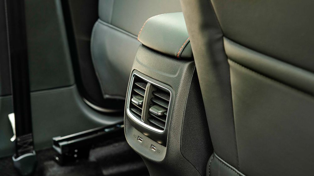 Cửa gió điều hòa hàng ghế sau xe MG ZS