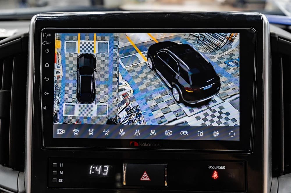 Màn hình Android tích hợp camera 360 độ cho ô tô