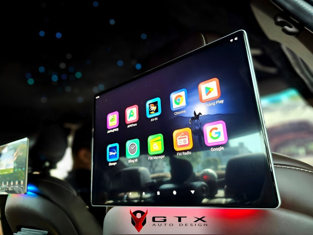 Màn hình gối đầu ô tô