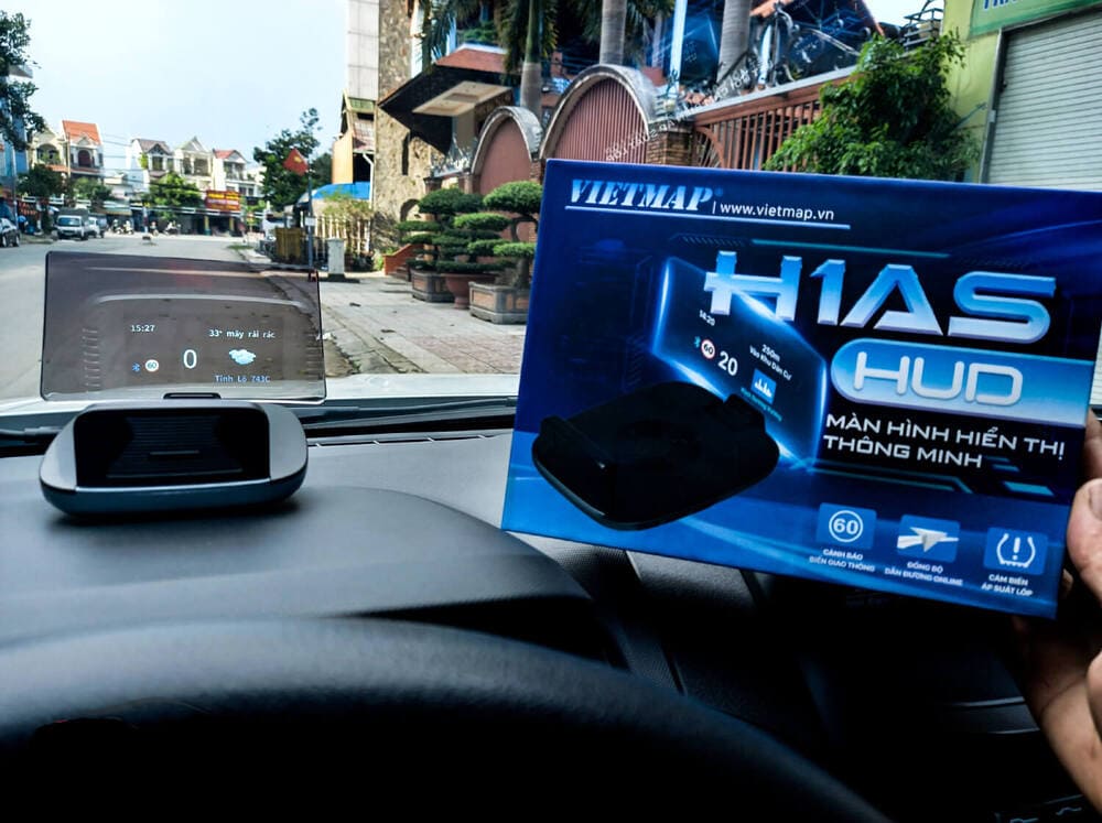 Màn hình Hud Vietmap H1AS với nhiều tính năng 