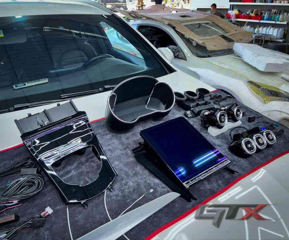 Màn hình thác đổ Mercedes là gì