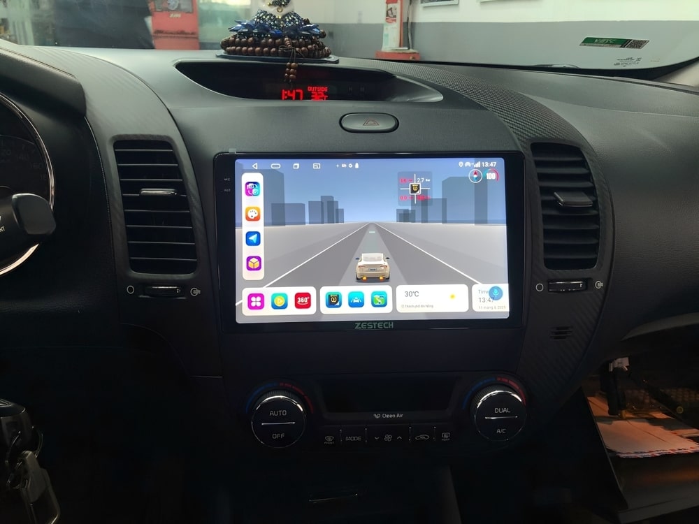 Màn hình Android Zestech Adas cho Cerato