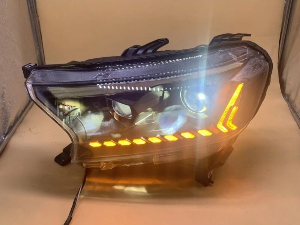 Mẫu đèn pha Ford Ranger mẫu Audi Full Led