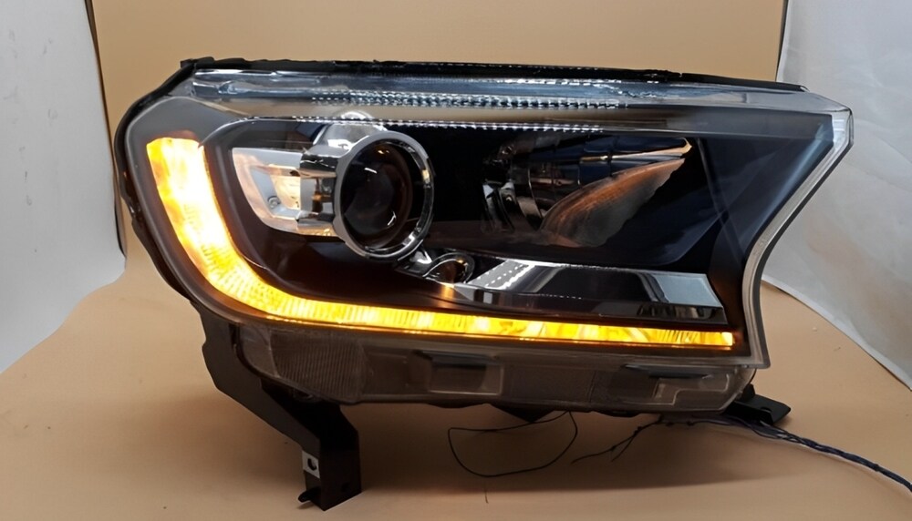 Mẫu đèn pha Ford Ranger mẫu Bugatti của Vlight