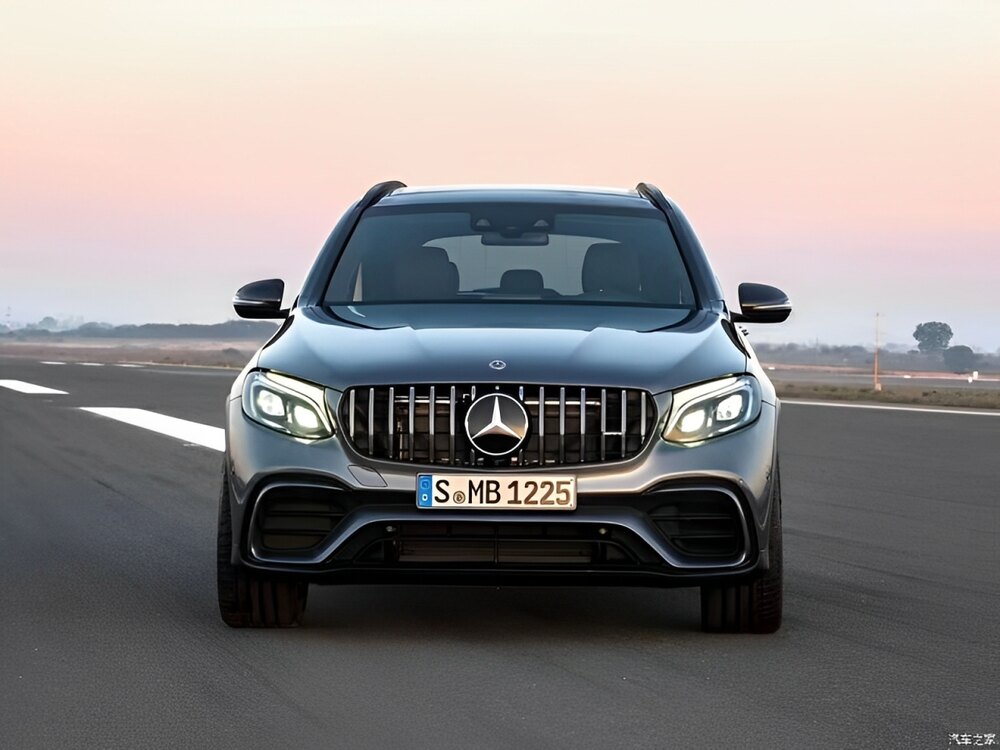 Mercedes GLC 63 AMG Body Kit phong cách