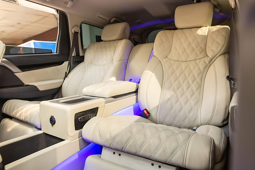 Mitsubishi Pajero Sport độ ghế VIP