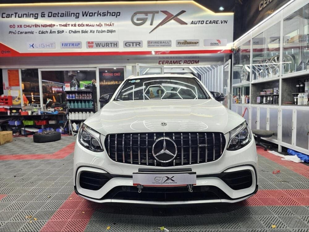 Nâng cấp body kit Mercedes GLC 63