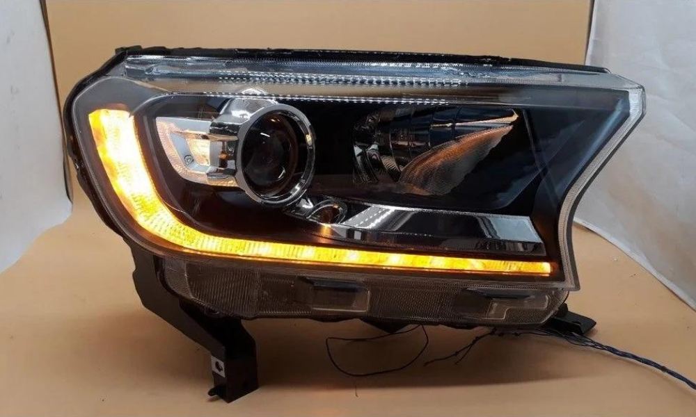 Nâng cấp đèn pha cho xe Ford Everest