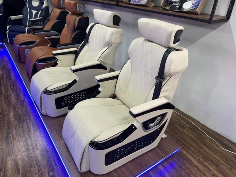  Ghế Limousine Cast 1