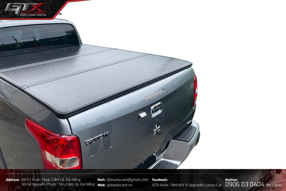 Nắp thùng 3 tấm trên Mitsubishi Triton