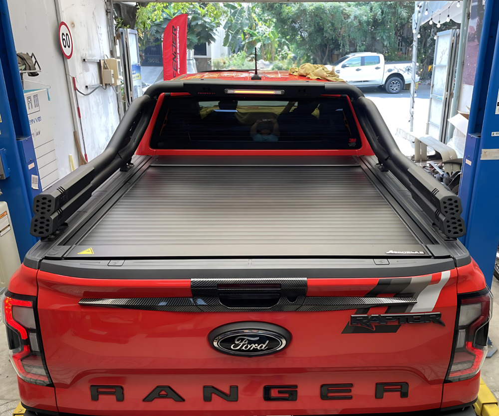 Nắp thùng xe bán tải Ford Ranger