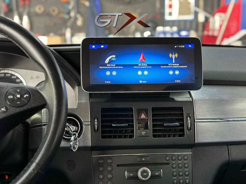 Nên lắp đặt màn hình cho xe uy tín tại GTX Auto Care  