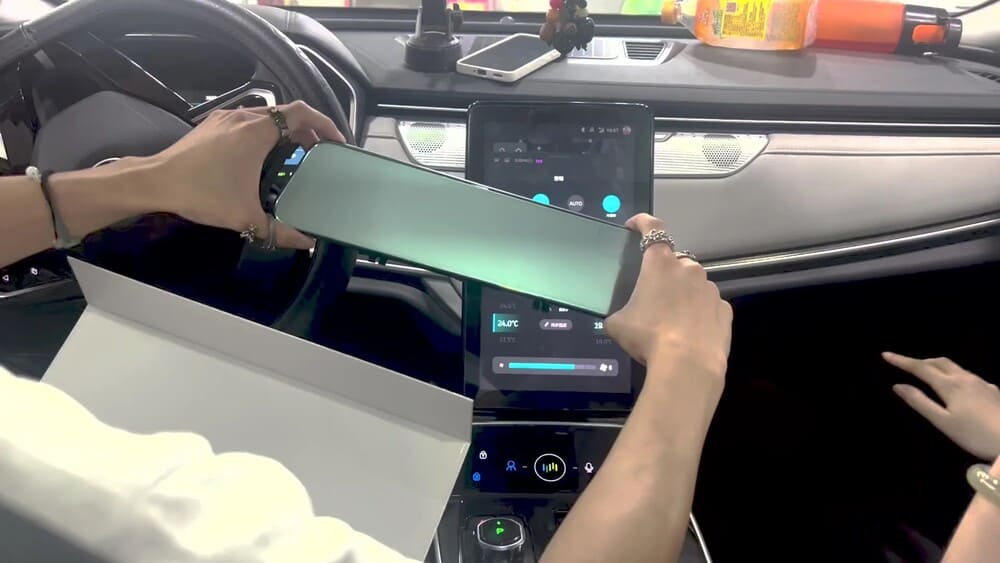 Những điều cần biết trước khi chọn mua camera hành trình có cam lùi