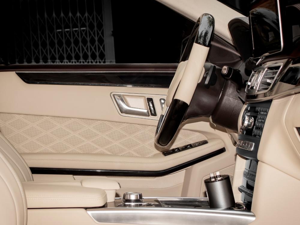 Nội thất Audi màu be sang trọng