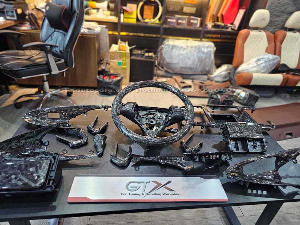 Nội thất được ốp bằng Carbon