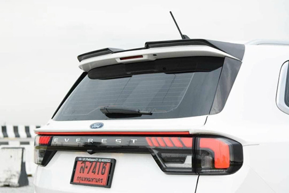 Phân loại đèn hậu Ford Everest theo cấu trúc xe