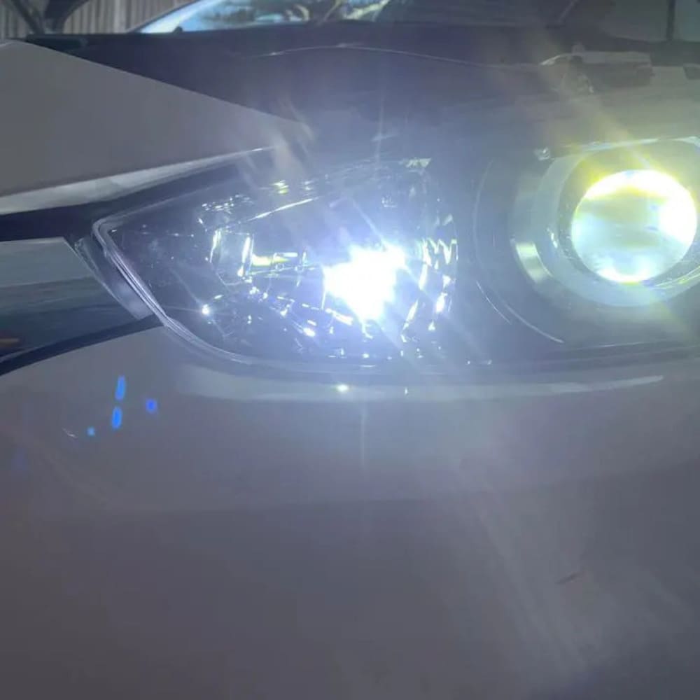 Phong cách độ đèn pha Mazda 3