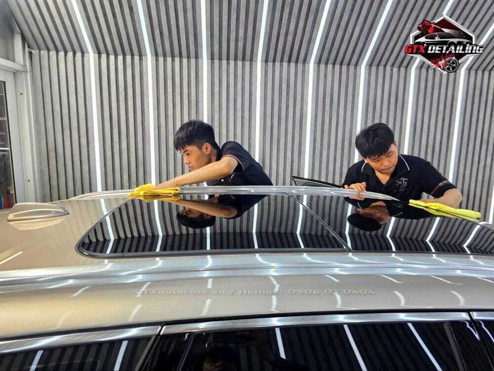 Phủ Ceramic bảo vệ lớp sơn xe lâu dài