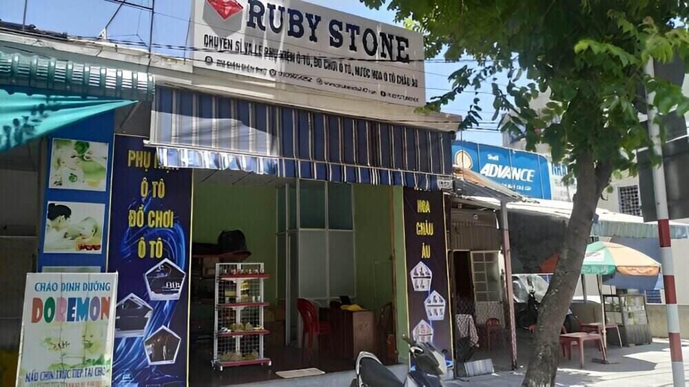 Ruby Stone - dịch vụ độ nội thất ô tô Huế